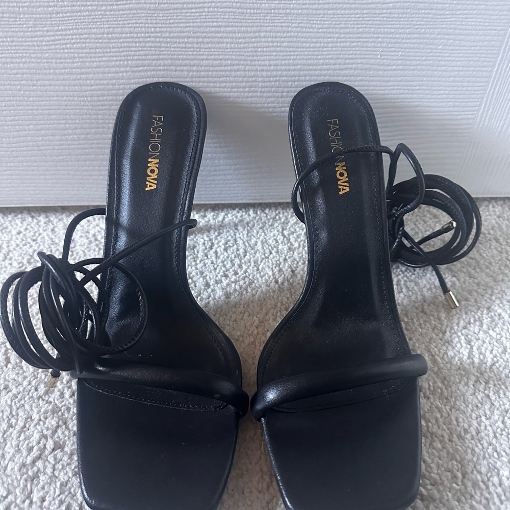 Fashion Nova Black Women's Shoes
